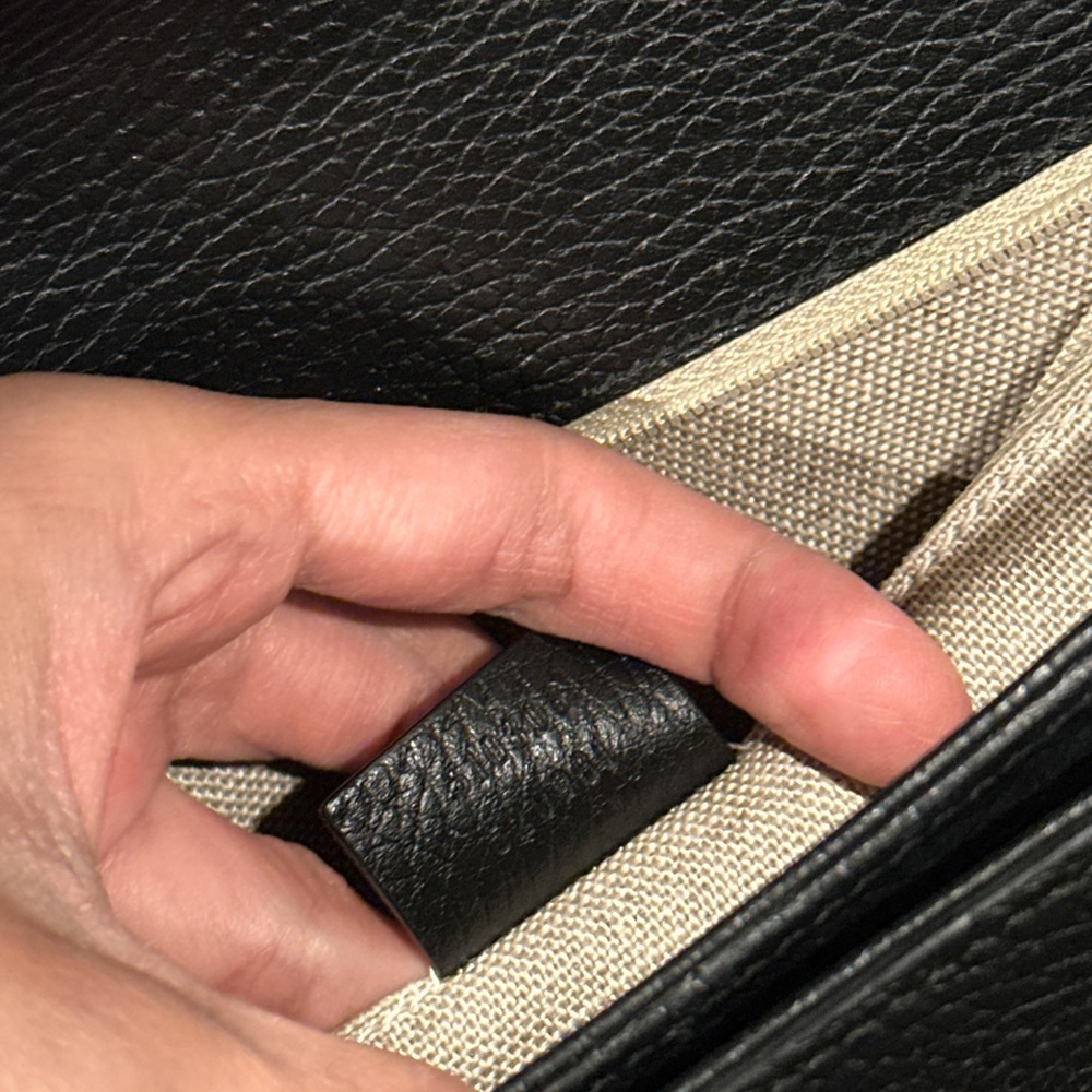 Gucci Interlocking Leather Bag - image 11